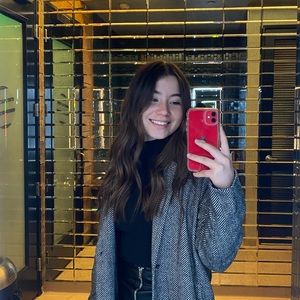 Meet your Posher, Vic